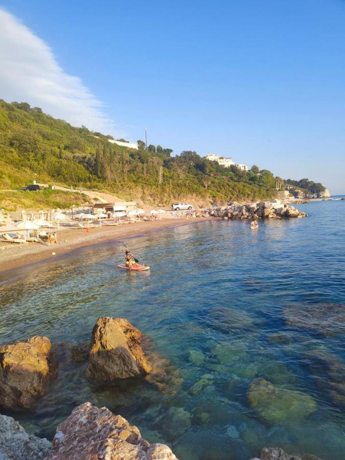 Apartments Drobni Pijesak Petrovac 外观 照片