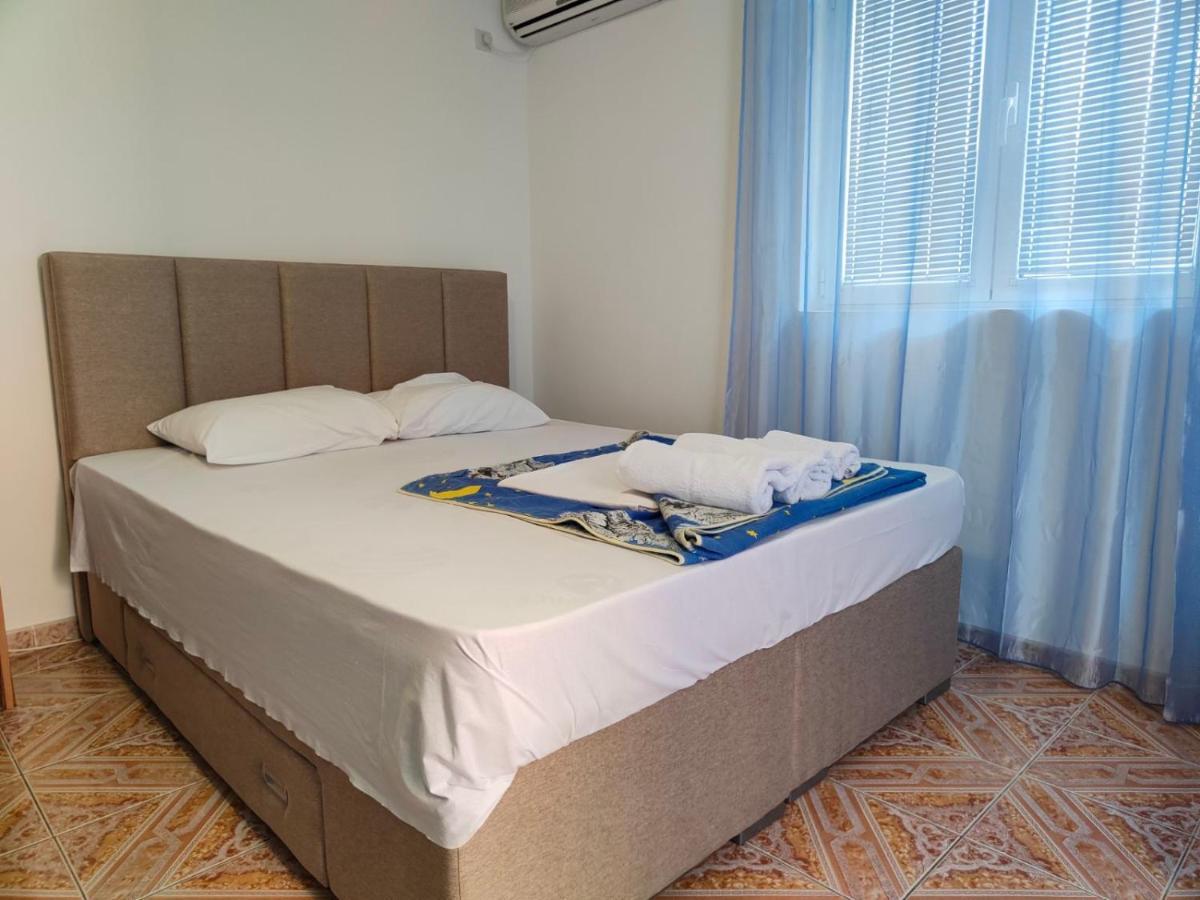 Apartments Drobni Pijesak Petrovac 外观 照片