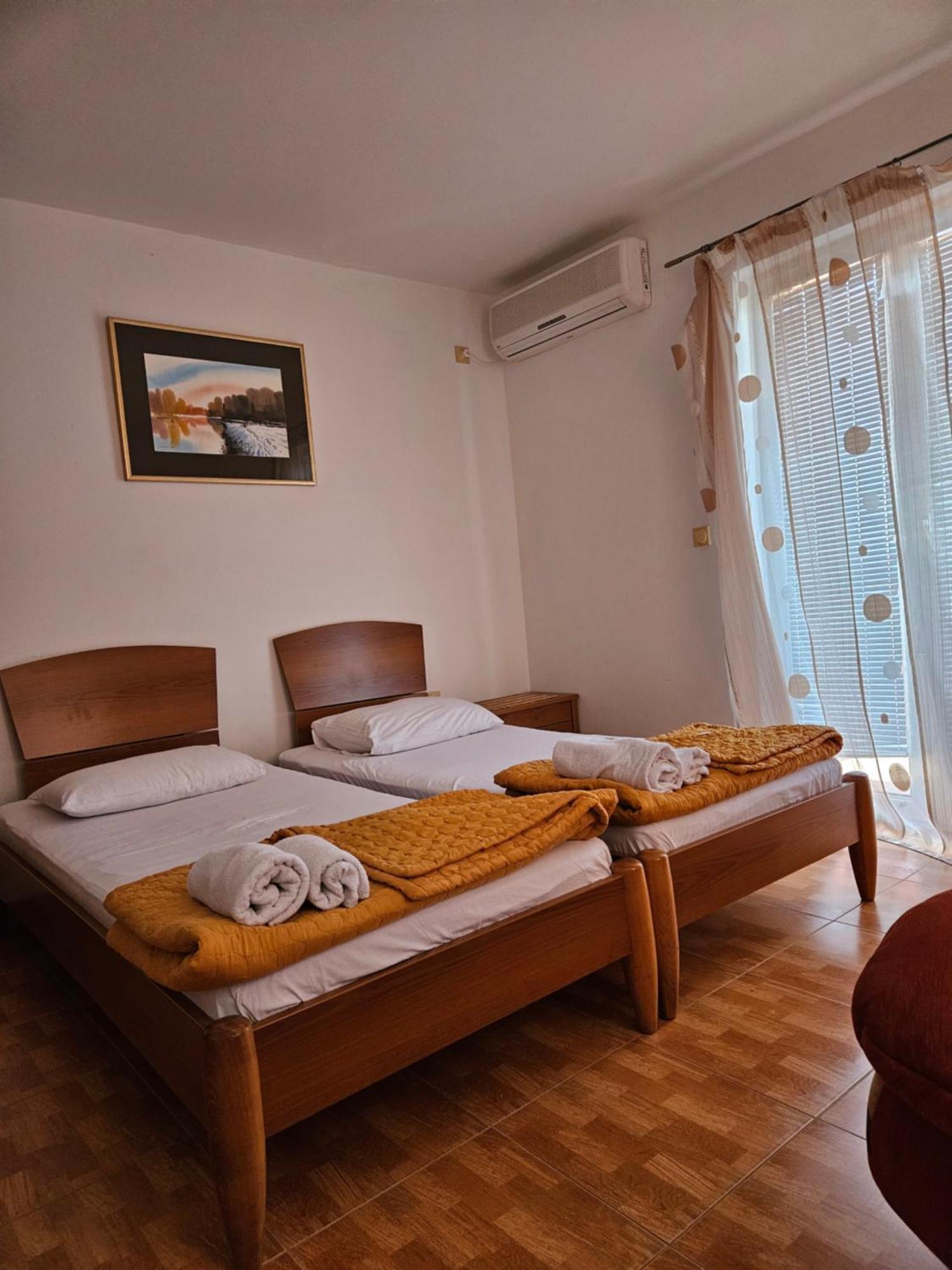 Apartments Drobni Pijesak Petrovac 客房 照片