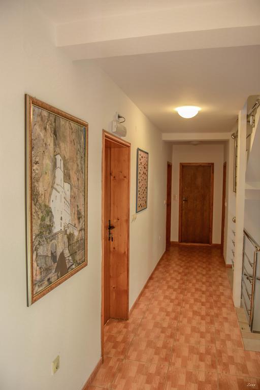 Apartments Drobni Pijesak Petrovac 外观 照片