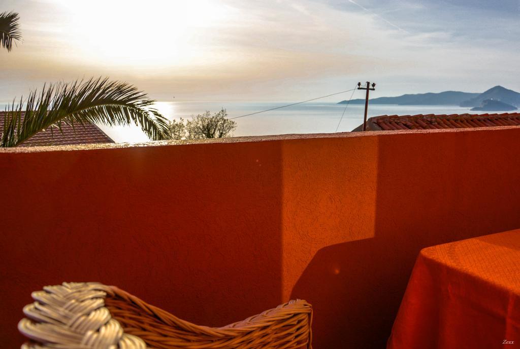 Apartments Drobni Pijesak Petrovac 外观 照片